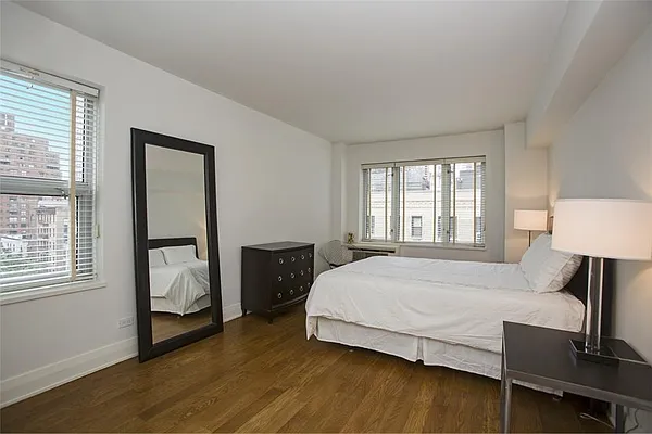 Sold by R New York | media 11