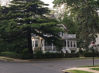 1 Elm Pl, Red Bank, NJ 07701