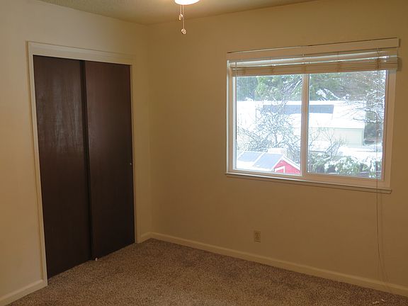 5th image of 669 S Auburn St APT 6