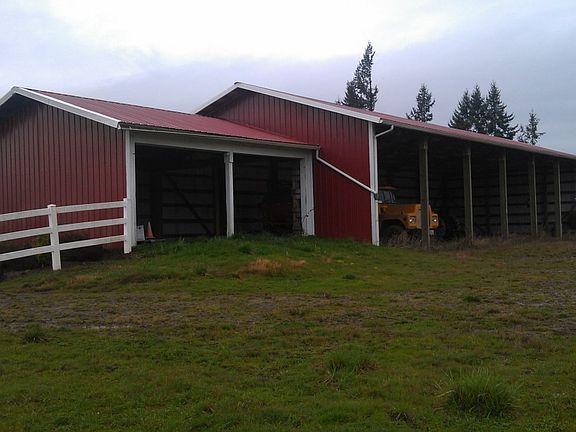 5th image of 5038 213th Ave SW