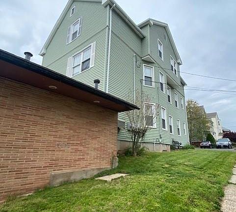 2nd image of 887 East St