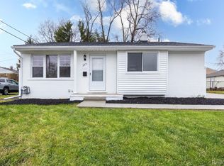197 Gage St, Pontiac, MI 48342