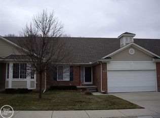 26271 Wacker Dr, Chesterfield, MI 48051