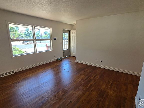 2nd image of 1545 28th Ave Pl