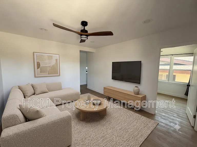 1044 Cedar Ave #1050 — Photo 3