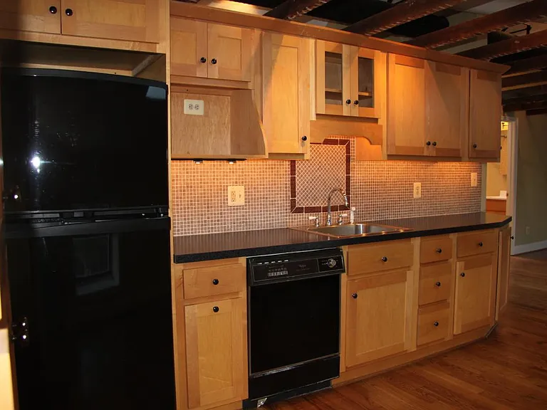 718 N Stokes St #C — Photo 3
