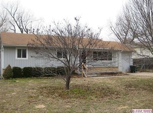 1008 N Maple Ave, Sand Springs, OK 74063