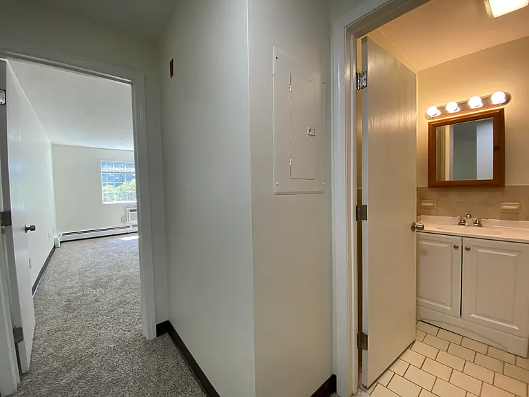 379 Huse Rd #33 — Photo 24