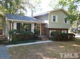 105 Cathy Rd, Carrboro, NC 27510