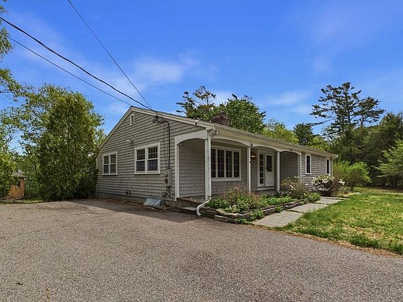 2nd image of 40 Bennets Neck Dr