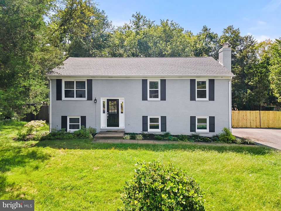 1st image of 5065 Albrecht Ln
