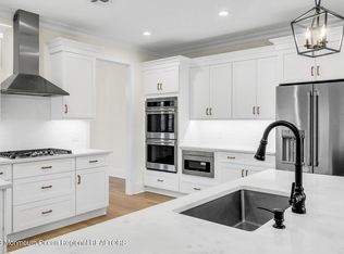 627 Tennent Rd, Manalapan, NJ 07726