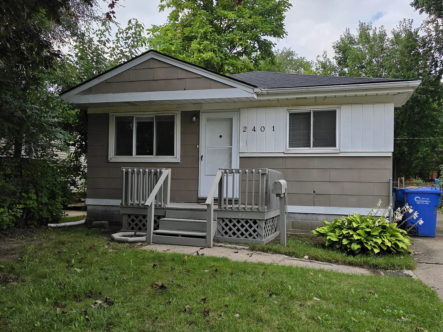 2401 Waltz Ave — Photo 1
