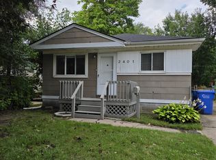 2401 Waltz Ave, Warren, MI 48091