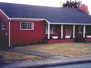 105 Sunnypoint Ave, Oak Hill, WV 25901