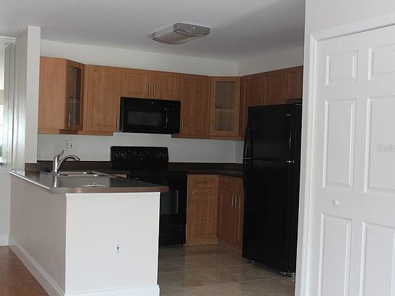 4th image of 5602 Baywater Dr #5602