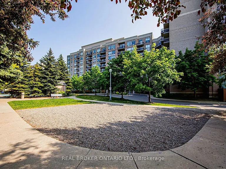 1720 Eglinton Ave E #601 — Photo 21