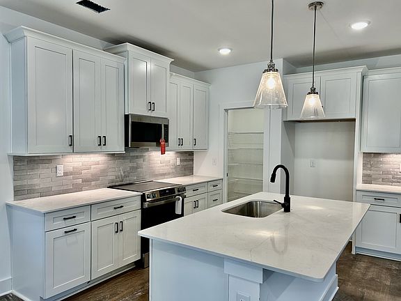2nd image of 525 Canal Cir Lot 36