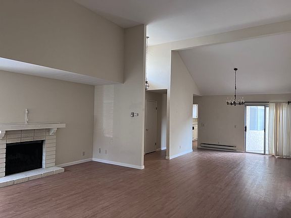3rd image of 15094 Yosemite Way