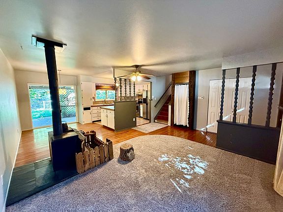 5th image of 2136 Springfield Ct