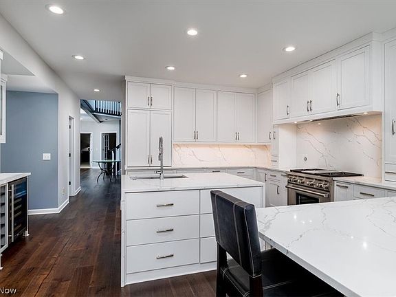 3rd image of 3370 Arbor Way
