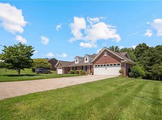 149 Royal View Dr #1, Pinnacle, NC 27043