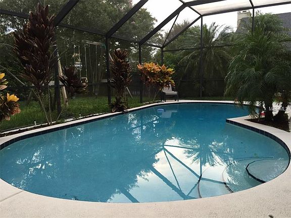 2nd image of 1071 New Castle Ln