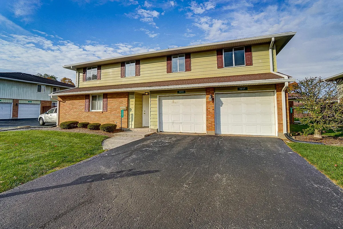 Building Photo - 1655 Mars Hill Dr