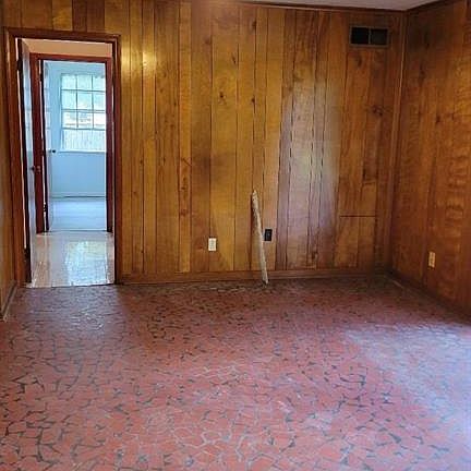 3rd image of 5076 Ravensworth Dr