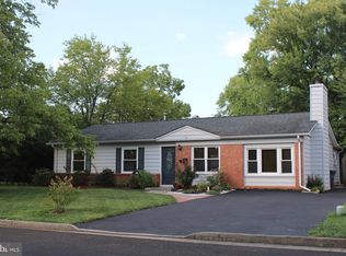 508 W Nettle Tree Rd, Sterling, VA 20164