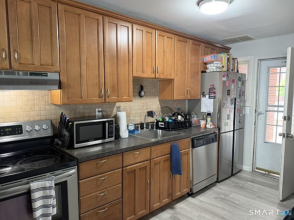 5th image of 213 West Walk #213