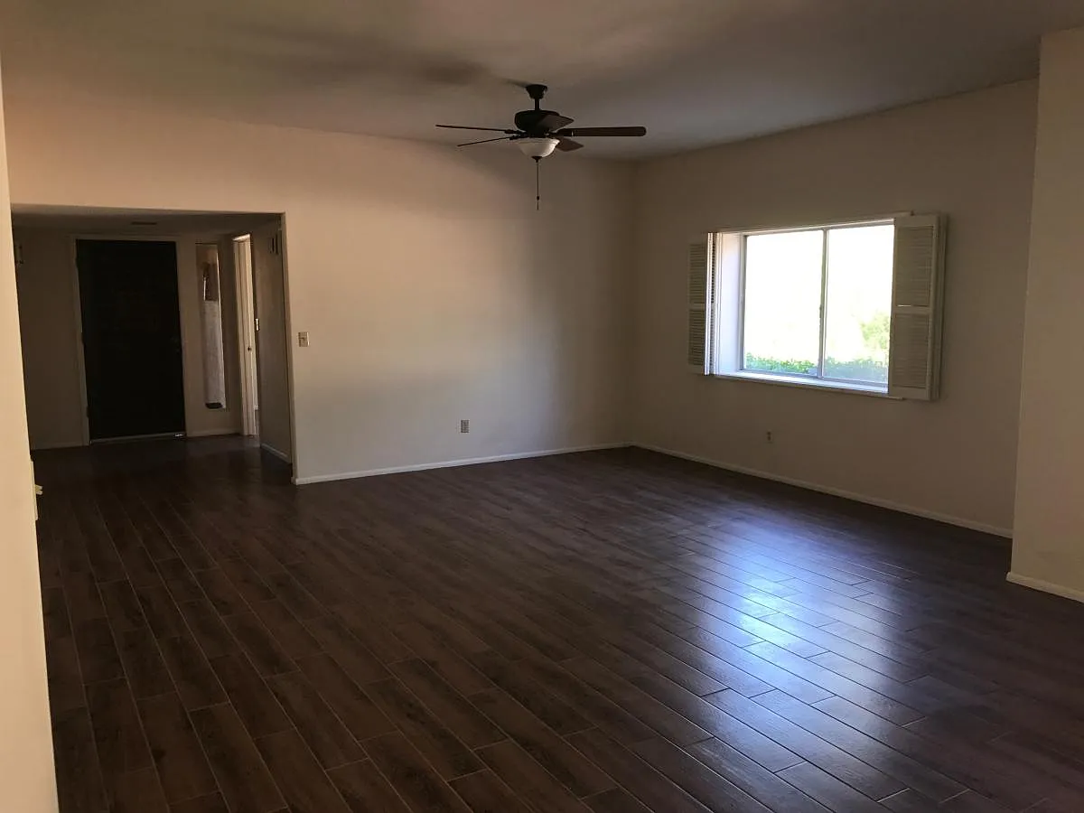 4 bed, 2.5 bath, 2200 sqft, $2,600 — Photo 4