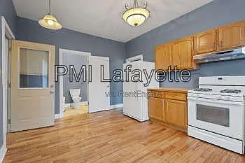 407 S East St — Photo 12