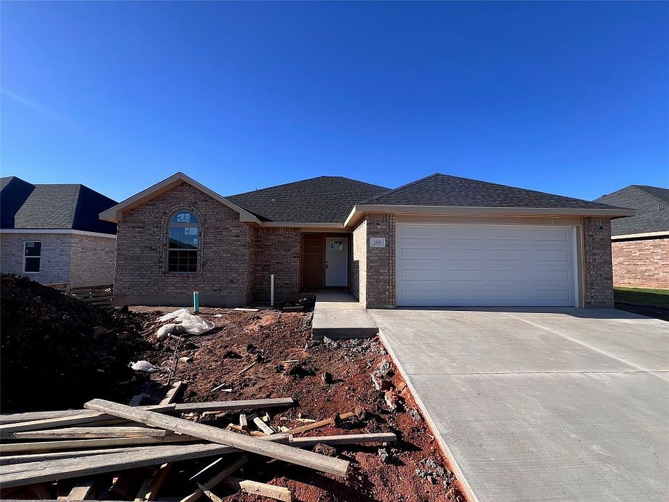 1st image of 208 Evening Shade Ln