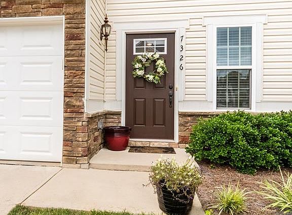 2nd image of 7326 Copper Beech Trce #18