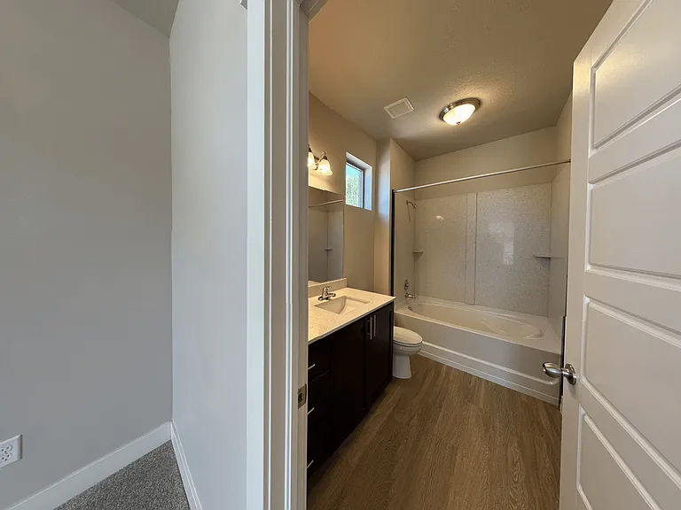 Madrona Townhomes — Photo 6