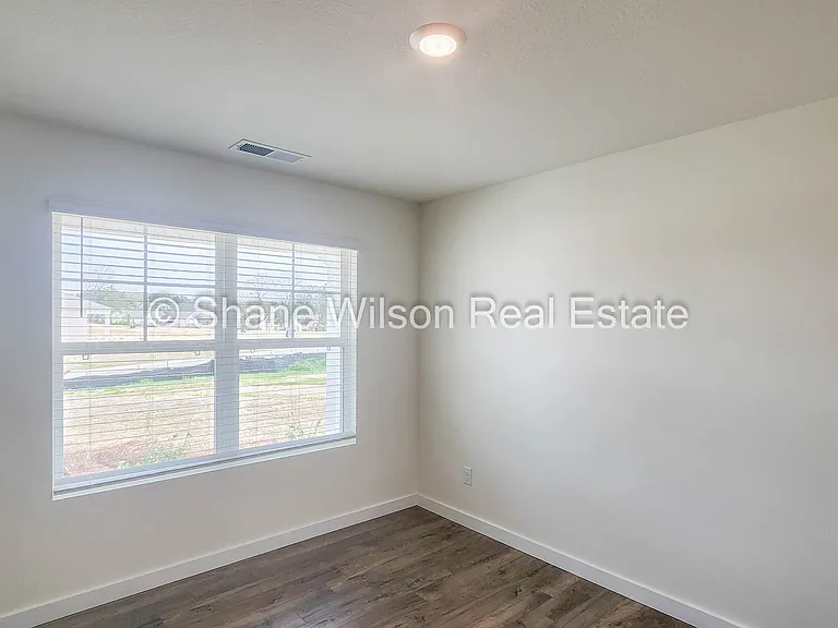 119 Fox Den Cir — Photo 10
