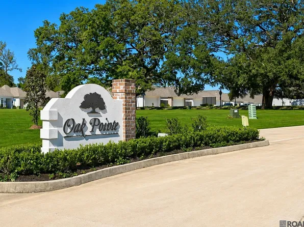 6642 Oak Crossing Dr, Baton Rouge, LA 70817
