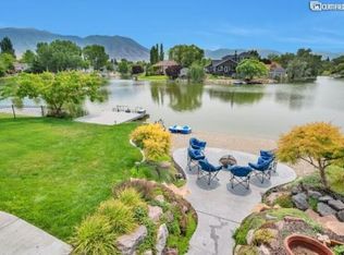 5 W Delgada Ln, Stansbury Park, UT 84074