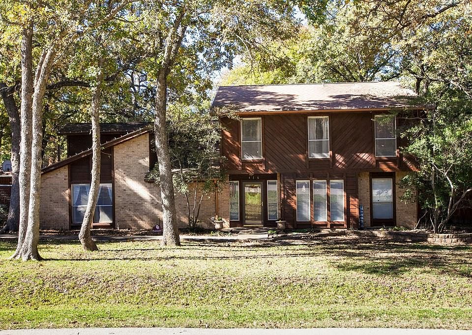 1st image of 416 Lakevista E