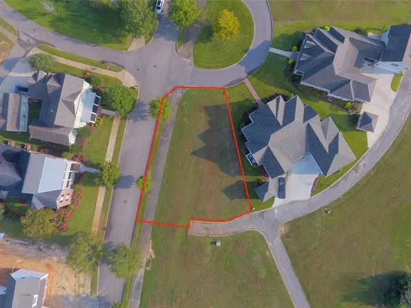 1906 Constitution Ave, Prattville, AL 36066