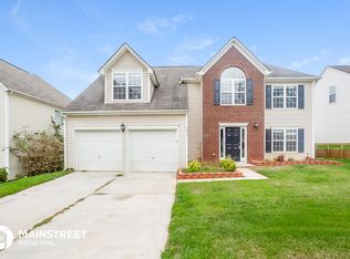 5511 Kiev Dr, Charlotte, NC 28216
