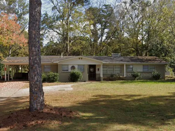 2633 Ashlawn Dr, Montgomery, AL 36111