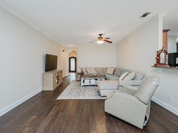 5th image of 2160 Overlook Pl