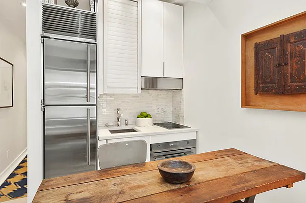 Rented by Corcoran | media 12