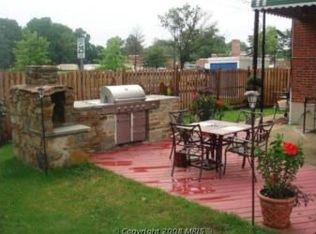 1560 Barrett Rd, Baltimore, MD 21207