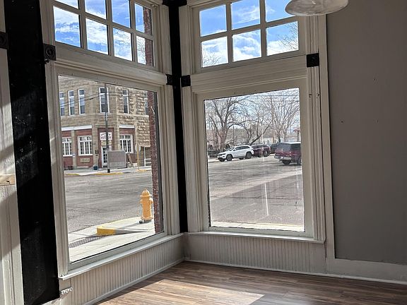 4th image of 124 S Pikes Peak Ave #1