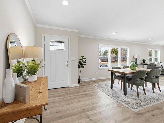 4th image of 120 Waddell Rd