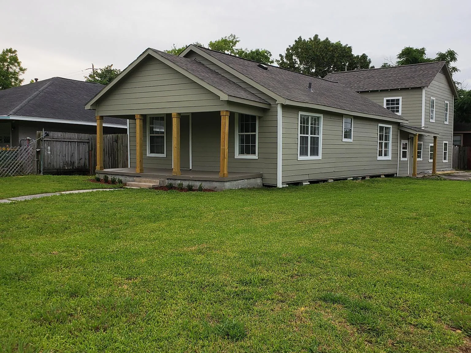 1300 Hawthorne St — Photo 4