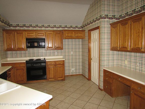 5th image of 6204 Oakcrest Ln